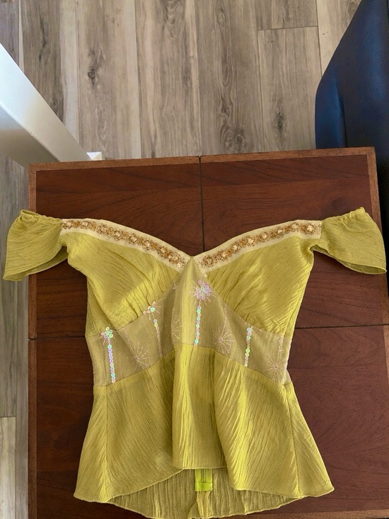 Tops - Gorgeous Olive Top
